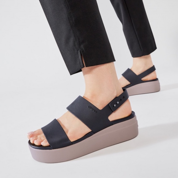 CROCS Shoes - Crocs Brooklyn low wedge platform sandals